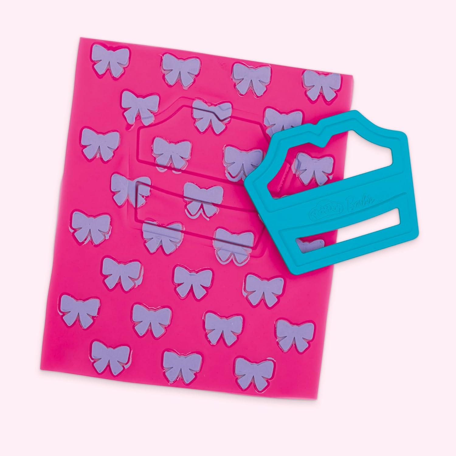 imagePlayDoh Barbie Ruffles and Bows Set Make Doll Clothes with Modeling Compound ampamp 9 Fashion Accessories Arts ampamp Crafts for Girls ampamp Boys Kids 5