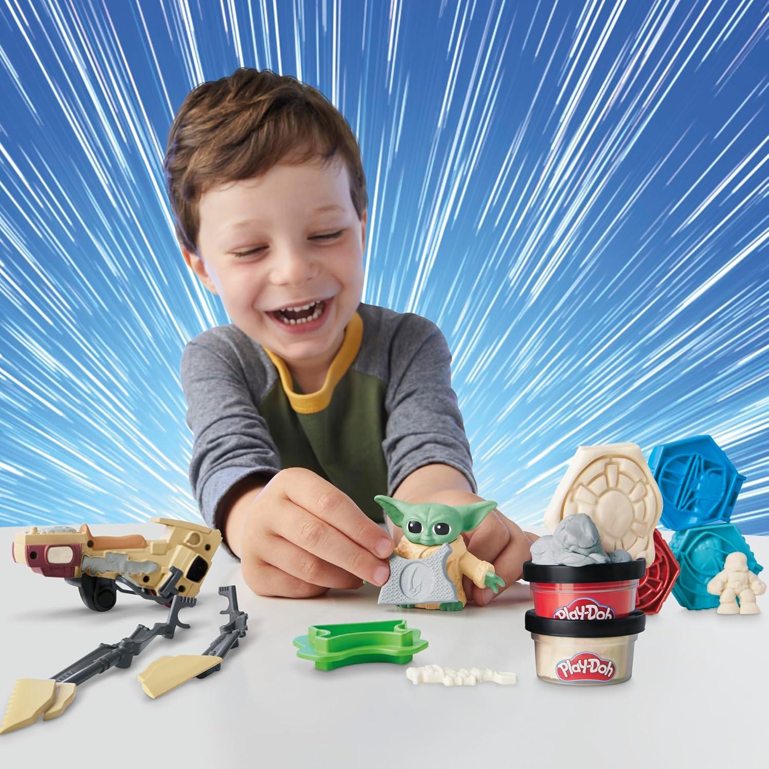 imagePlayDoh Star Wars The Mandalorian Launching Speeder Playset Bendy Grogu ampamp 4 Inch Mando Action Figures Imagination Toys for 4 Year Old Boys ampamp Girls ampamp Up